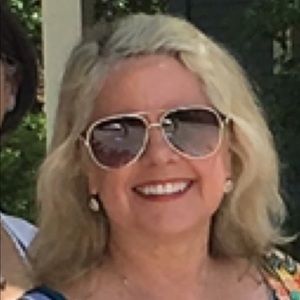 Meet your Posher, Brenda